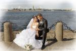 Свадебная фотосессия на Дворцовой набережной возле Зимней канавки