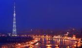 Ночные огни телевизионной башни в Санкт-Петербурге, а так же вид на Гренадерский мост и Большую Невку, панорамная фотография Владимира Григорьева