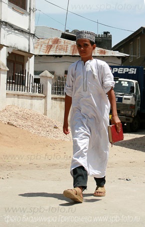 Мальчик мусульманин, остров Занзибар, фото