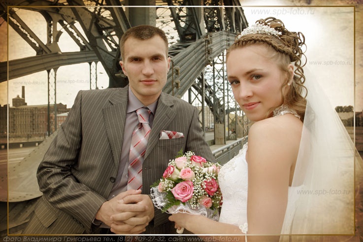 Свадебная прогулка на Большеохтинском мосту