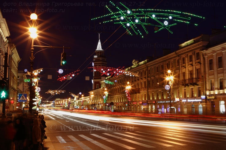 Новогоднее украшение Невского проспекта, фото