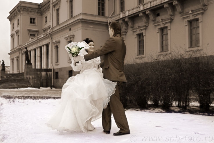 Свадебный танец на снегу