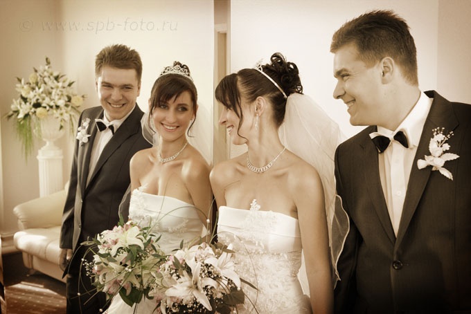 Фотосъемка свадьбы в ЗАГСе на Стародеревенской