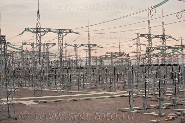 На фото: электроподстанция 330 кВ "Восточная" в  Колтушах