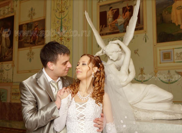 Свадебная фотосессия в Эрмитаже Санкт-Петербурга