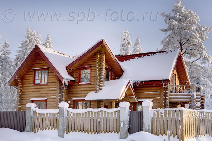 Профессиональные фотографии загородных домов зимой