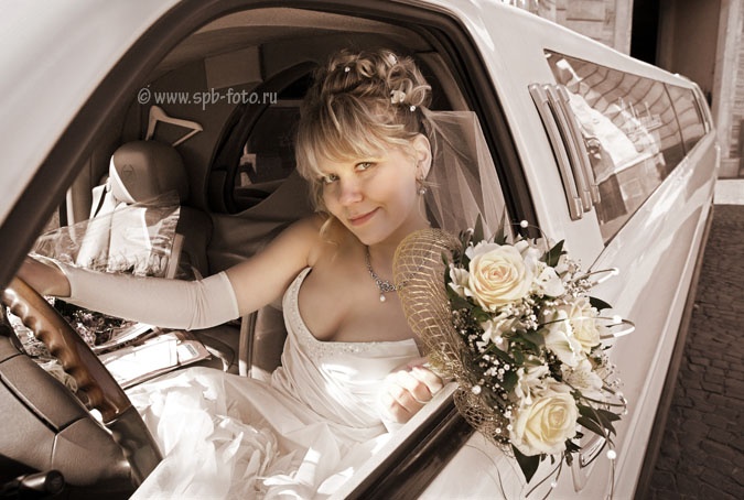 Невеста за рулем лимузина, фото