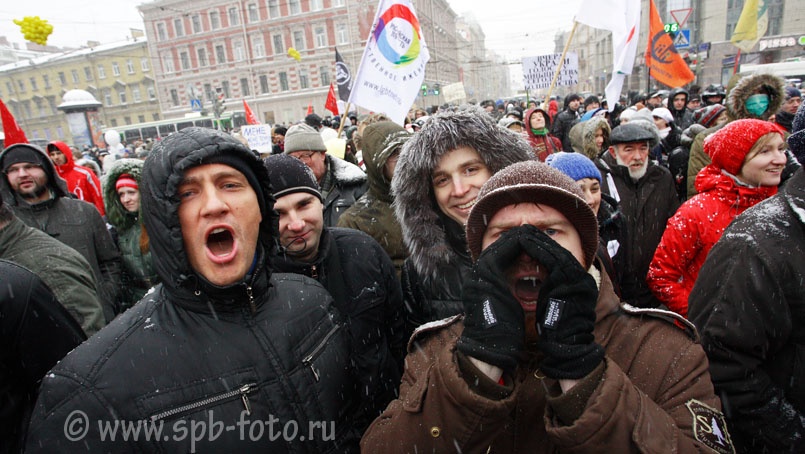 Можно и покричать, раз уж митинг! Петербург, декабрь 2011