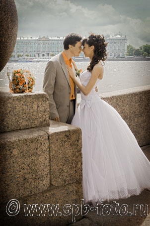 Свадьба в Петербурге, стрелка Васильевского острова, фото